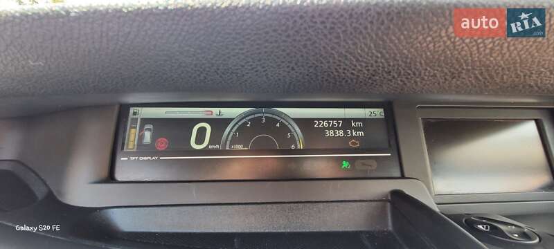 Минивэн Renault Scenic 2010 в Кривом Роге фото 22 Минивэн Renault Scenic 2010 в Кривом Роге