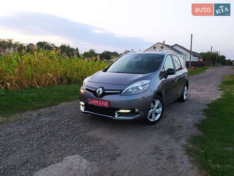 Минивэн Renault Scenic 2014 в 