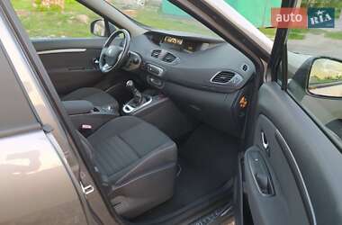 Минивэн Renault Scenic 2014 в 
