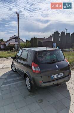 Минивэн Renault Scenic 2005 в 
