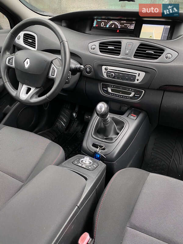 Минивэн Renault Scenic 2012 в Киеве
