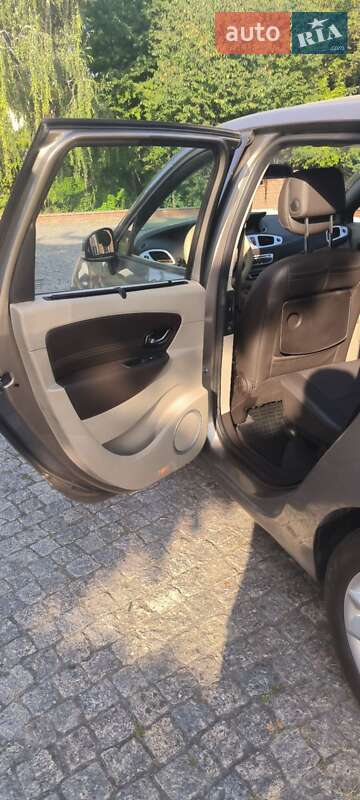 Мінівен Renault Scenic 2010 в Кам'янець-Подільському фото 7 Мінівен Renault Scenic 2010 в Кам'янець-Подільському