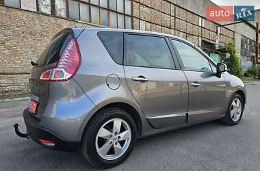 Минивэн Renault Scenic 2009 в 