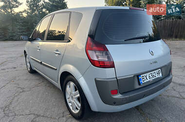 Минивэн Renault Scenic 2003 в 