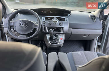 Минивэн Renault Scenic 2003 в 