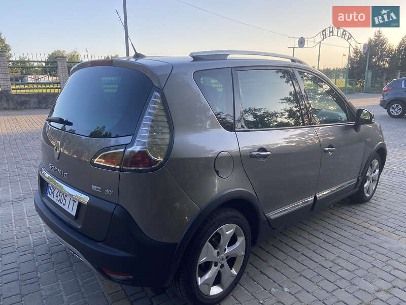 Минивэн Renault Scenic 2013 в Киеве