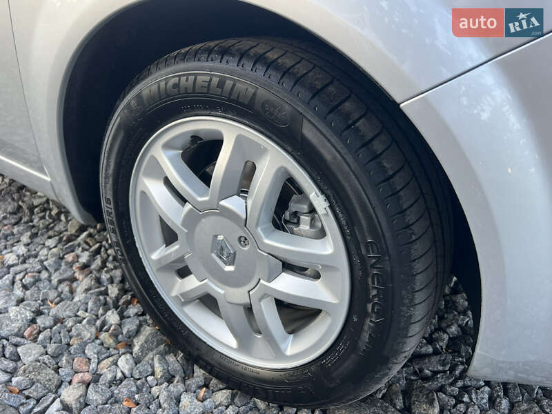 Минивэн Renault Scenic 2006 в Виннице