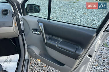 Минивэн Renault Scenic 2006 в 