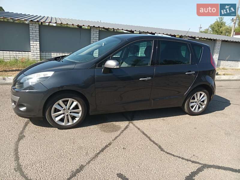 Renault Scenic 2011