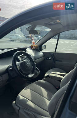 Минивэн Renault Scenic 2006 в 