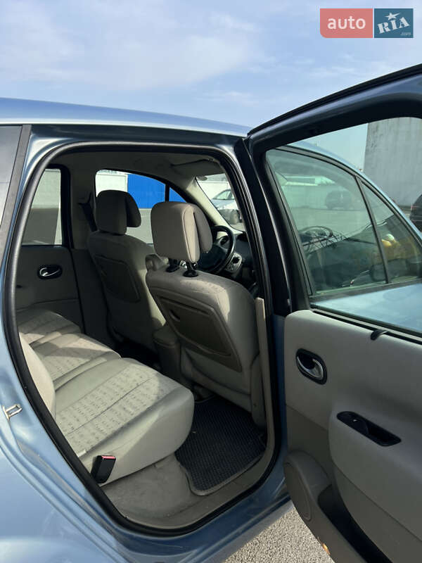 Минивэн Renault Scenic 2006 в Киеве