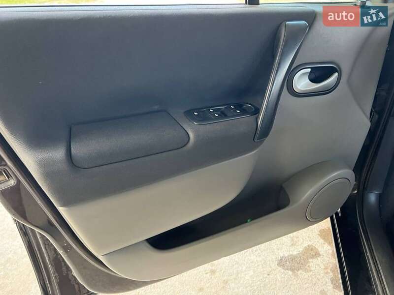 Минивэн Renault Scenic 2008 в Яворове