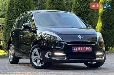 Минивэн Renault Scenic 2013 в 