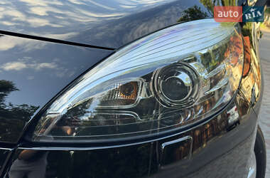 Минивэн Renault Scenic 2013 в 