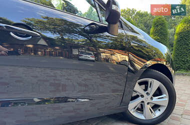 Минивэн Renault Scenic 2013 в 