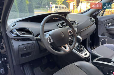 Минивэн Renault Scenic 2013 в 