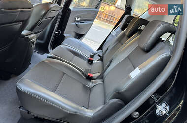 Минивэн Renault Scenic 2013 в 