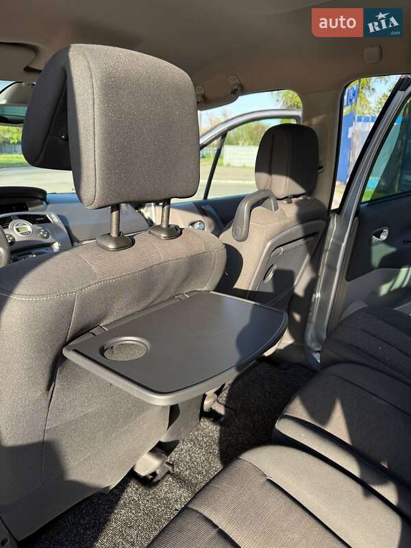Минивэн Renault Scenic 2007 в Киеве фото 7 Минивэн Renault Scenic 2007 в Киеве