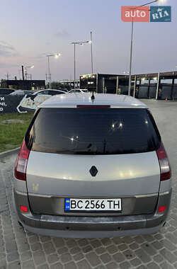 Минивэн Renault Scenic 2005 в 