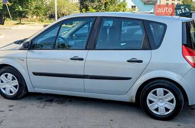 Минивэн Renault Scenic 2004 в 