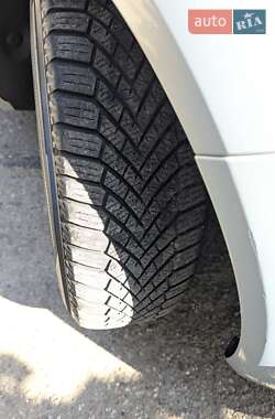 Минивэн Renault Scenic 2004 в 
