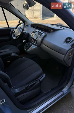 Минивэн Renault Scenic 2007 в 