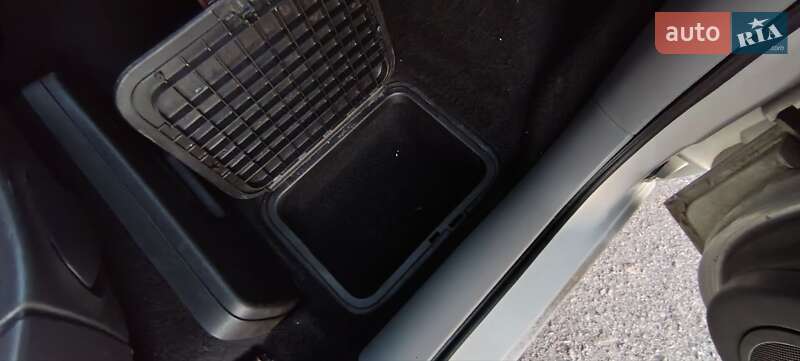 Мінівен Renault Scenic 2005 в Жовтих Водах