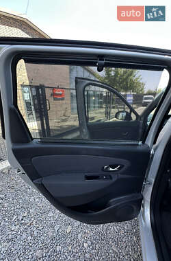 Минивэн Renault Scenic 2013 в 