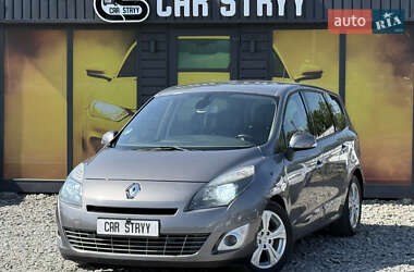 Минивэн Renault Scenic 2010 в 