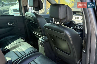 Минивэн Renault Scenic 2010 в 