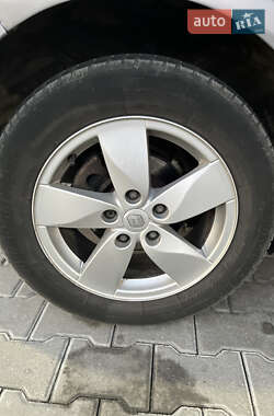 Минивэн Renault Scenic 2010 в 