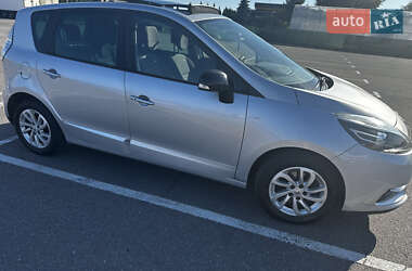 Минивэн Renault Scenic 2015 в 