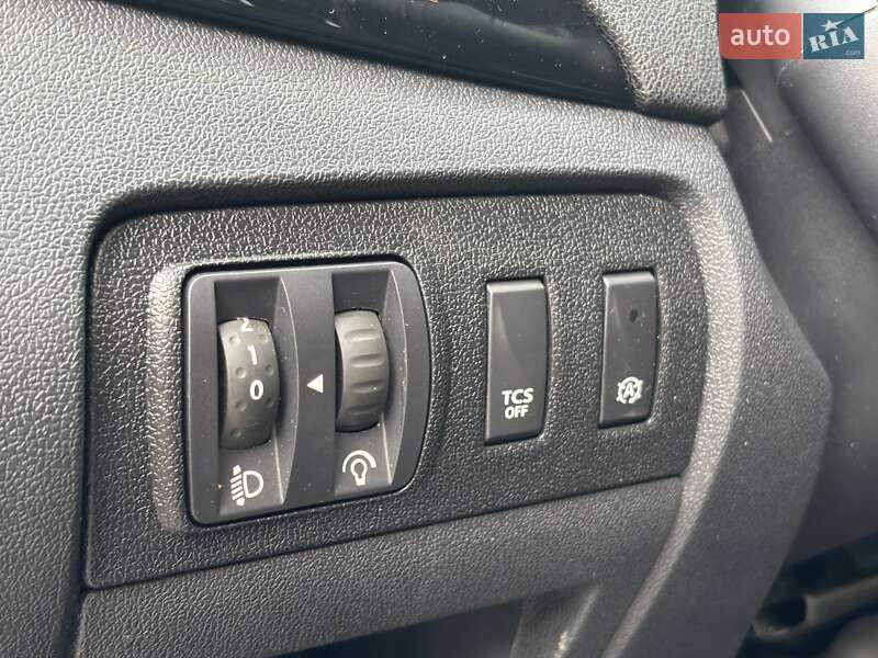 Мінівен Renault Scenic 2014 в Києві фото 30 Мінівен Renault Scenic 2014 в Києві