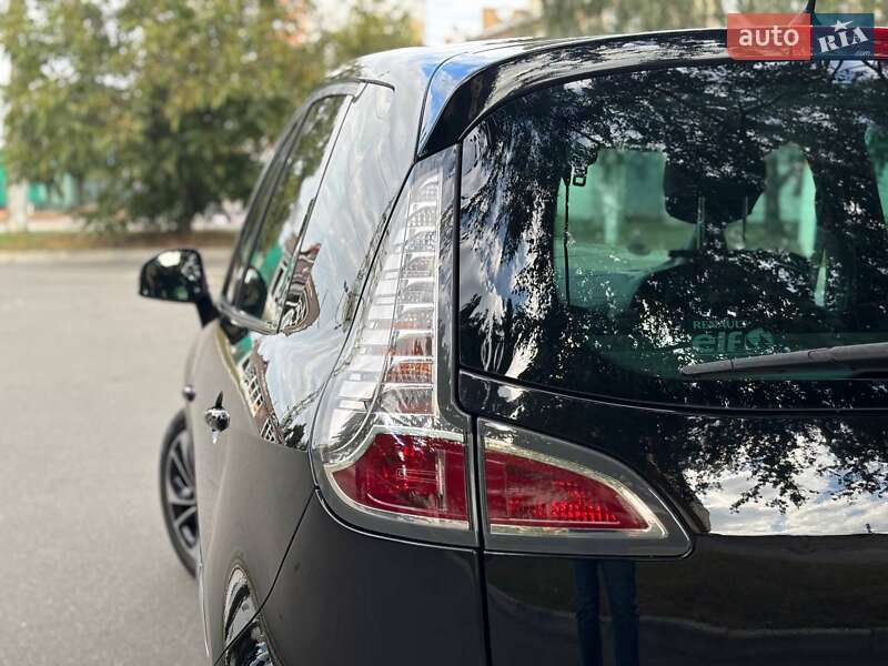 Мінівен Renault Scenic 2014 в Києві фото 16 Мінівен Renault Scenic 2014 в Києві