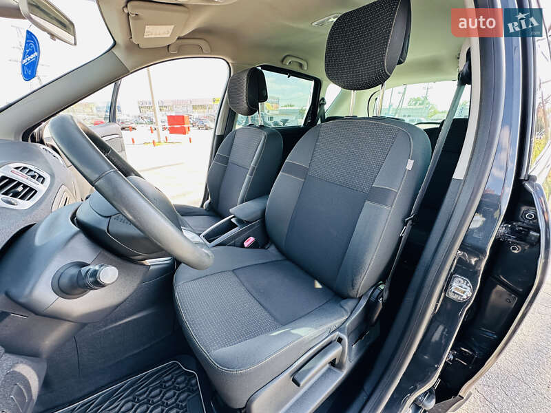 Минивэн Renault Scenic 2009 в Харькове