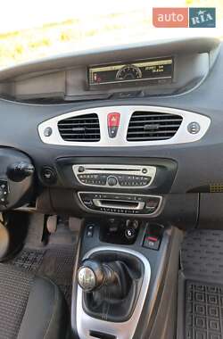 Мінівен Renault Scenic 2010 в 