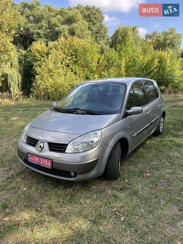 Минивэн Renault Scenic 2005 в 
