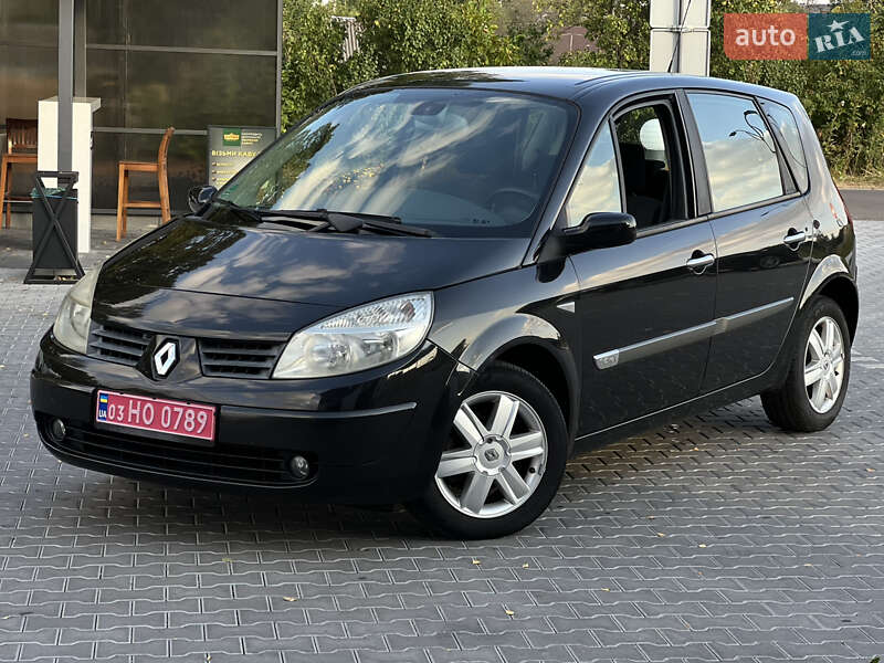 Минивэн Renault Scenic 2004 в 