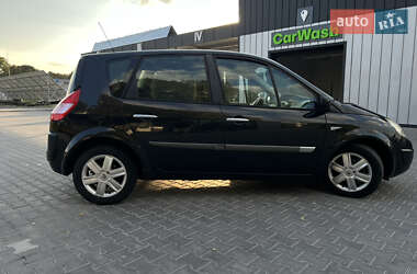 Минивэн Renault Scenic 2004 в 