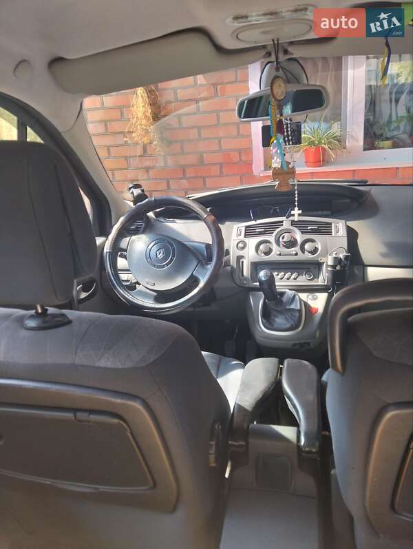 Минивэн Renault Scenic 2004 в Виннице