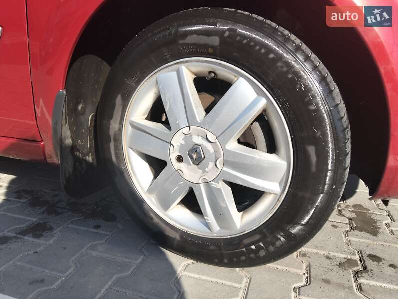 Минивэн Renault Scenic 2004 в Виннице