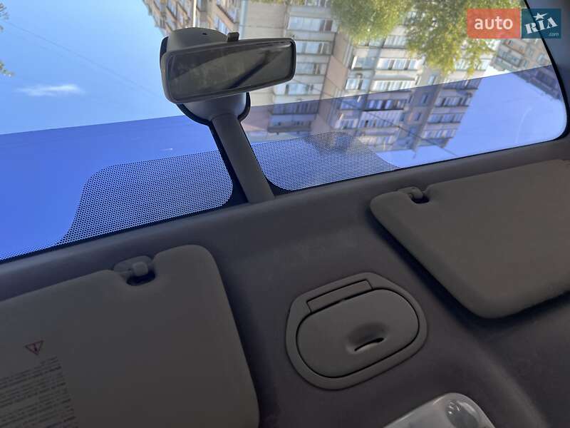 Минивэн Renault Scenic 2011 в Киеве