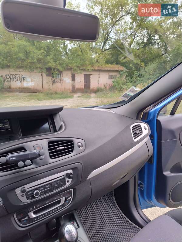 Мінівен Renault Scenic 2013 в Івано-Франківську
