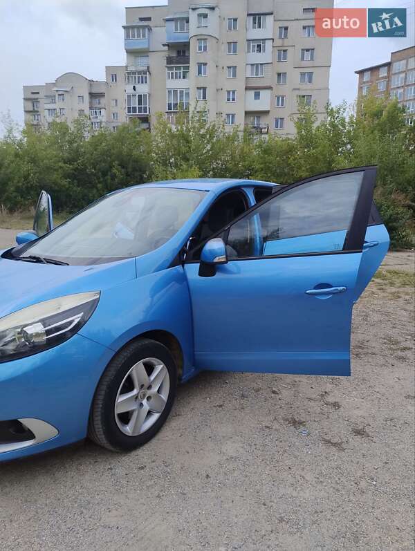 Мінівен Renault Scenic 2013 в Івано-Франківську