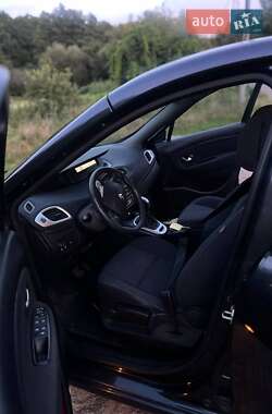 Минивэн Renault Scenic 2010 в 