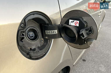 Минивэн Renault Scenic 2013 в 