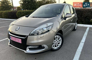 Минивэн Renault Scenic 2013 в 