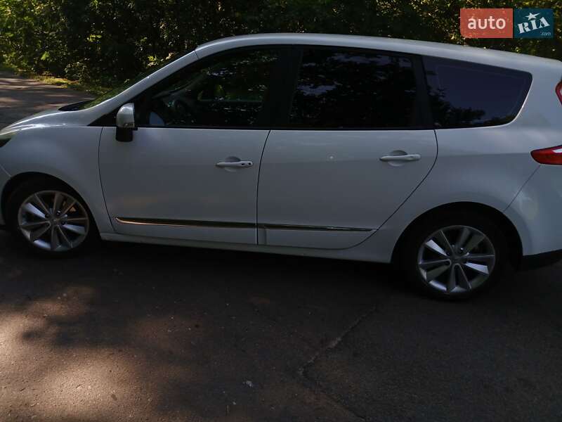 Минивэн Renault Scenic 2010 в Фастове
