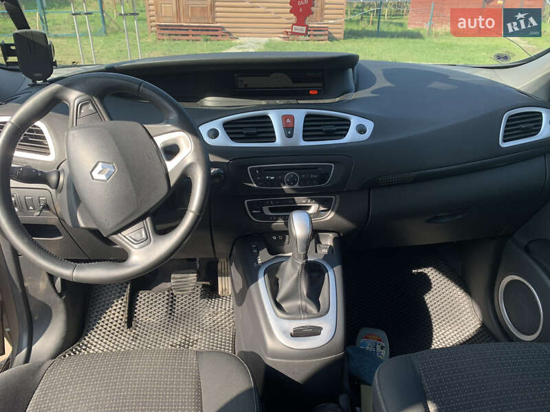 Минивэн Renault Scenic 2009 в Ивано-Франковске