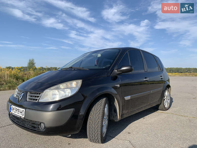 Минивэн Renault Scenic 2006 в Малине
